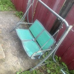 Free swing needs a little repair 