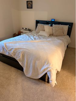 Cama / Bed Queen colchon espuma