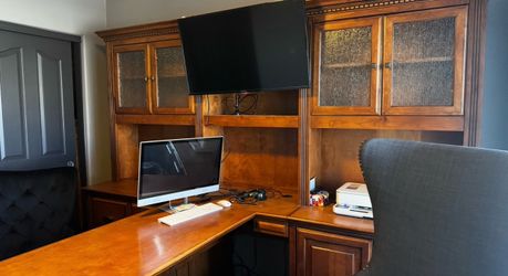 Free Office desk