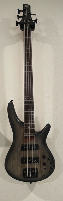 Ibanez SR605e
