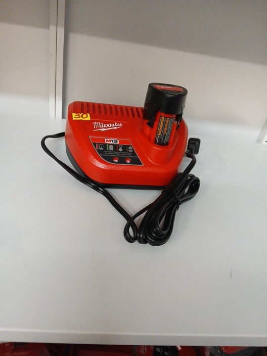 Milwaukee New Charger More Battery 2.0