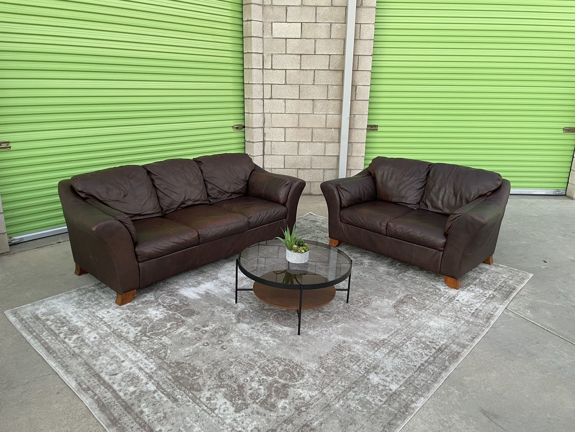 *Free Delivery* Ashley Furniture Leather Couch Sofa Loveseat Set