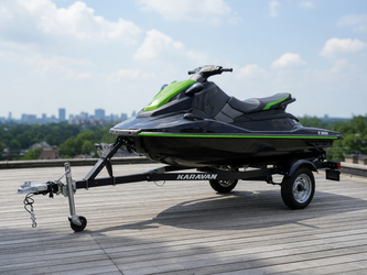 Yamaha 2018 WaveRunner EX Deluxe with 2022 Karavan Trailer in good condition