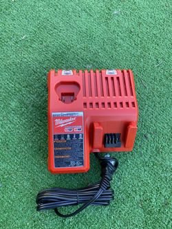 Milwakee Charger New $30