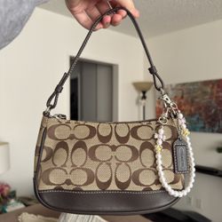 Coach Demi Signature C Pochette in Dark Brown