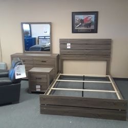 Four Piece Queen Bedroom Set With Queen Bed Frame Dresser Mirror And I Stand On Sale Now Don't Miss