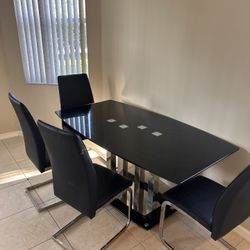 Black Glass Dining Room Table 