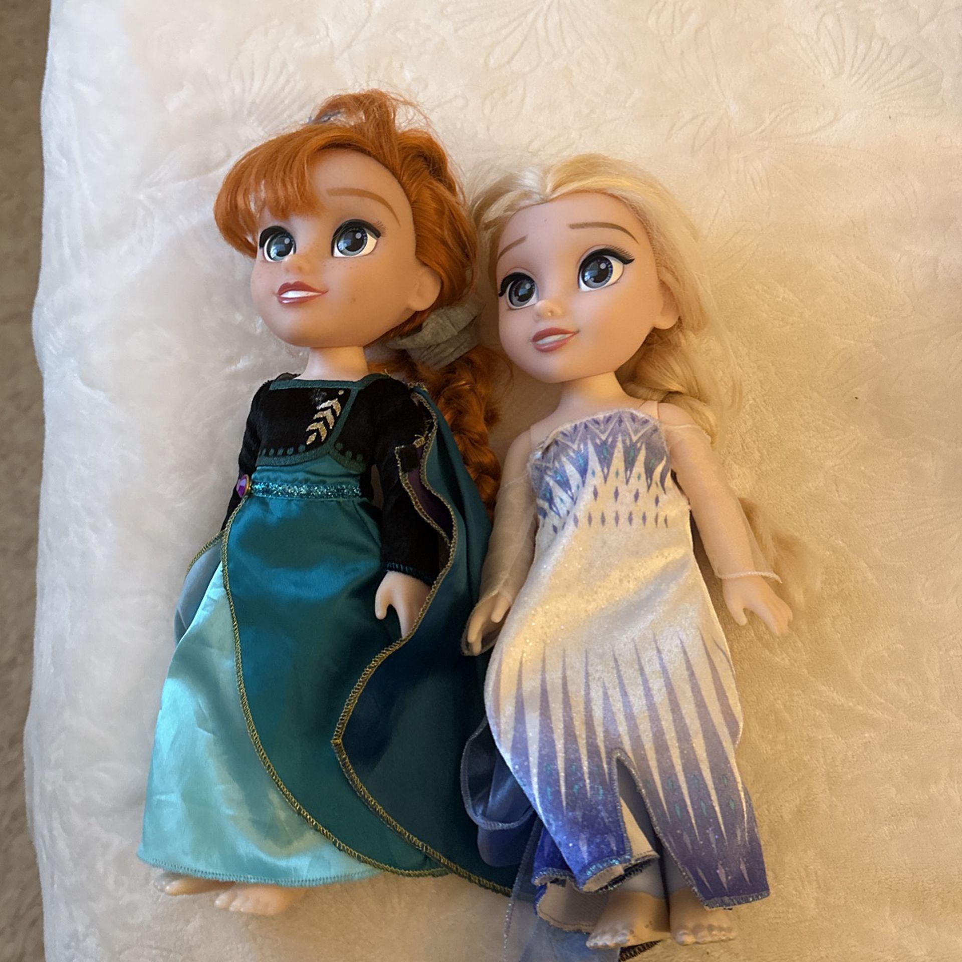 Anna And Elsa Dolls
