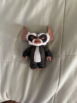 neca george  mogwai