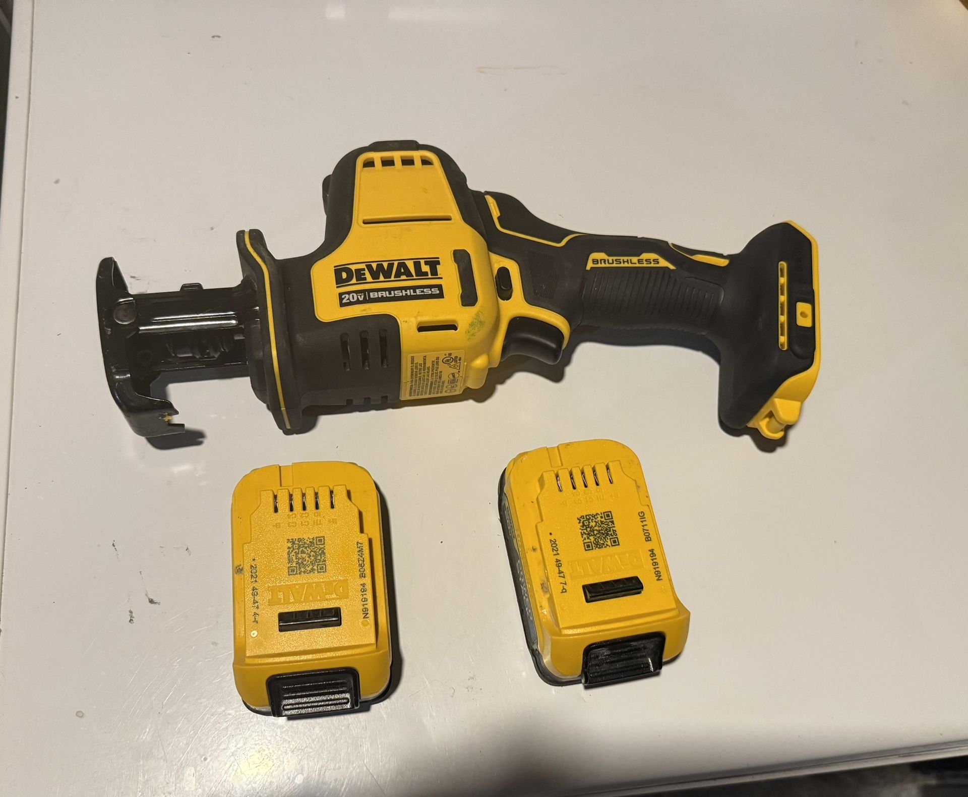 Compact Reciprocating Saw