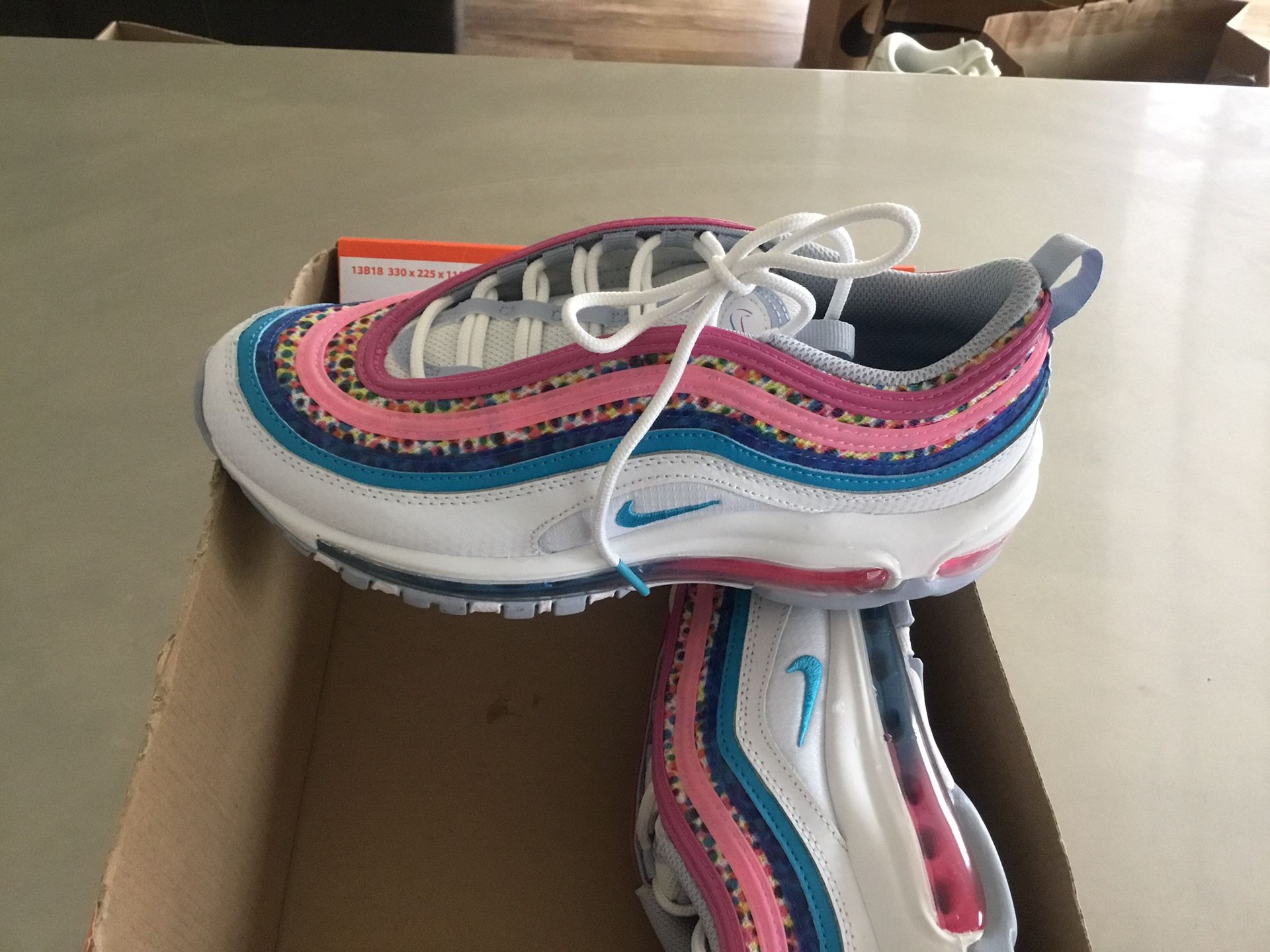 New Kid’s Nike Air Max 97 size 6Y (size 7.5 Women’s)