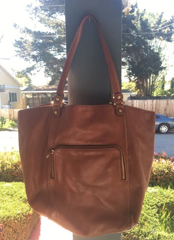 Liz Claiborne Leather Bag For In Oakland Ca Offerup Open In The Continue To Mobile Website