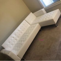 Bobby White Reversible Sectional / couch /Living room set 