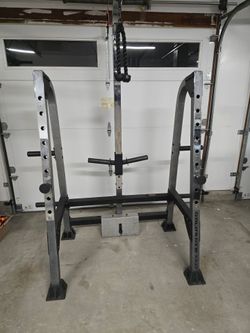 Gold's Gym Squat & Fitness Rack with Pull Down with free bench