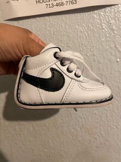 New Nike size 2-3 c toddler