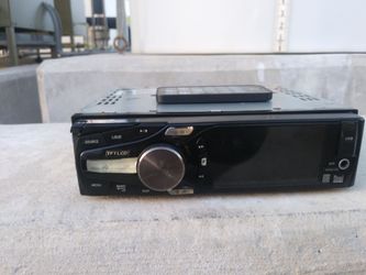 Radio for sale with detachable face