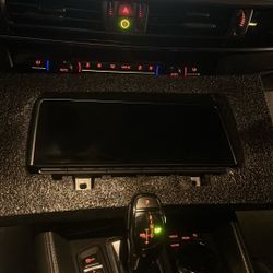 2016 X6 SCREEN