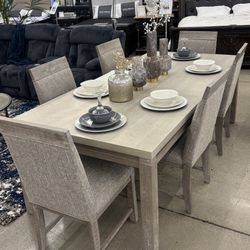 Dining Table W/ Leaf And 6 Chairs 