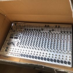 Eurodesk SL2442FX Mixer Audio