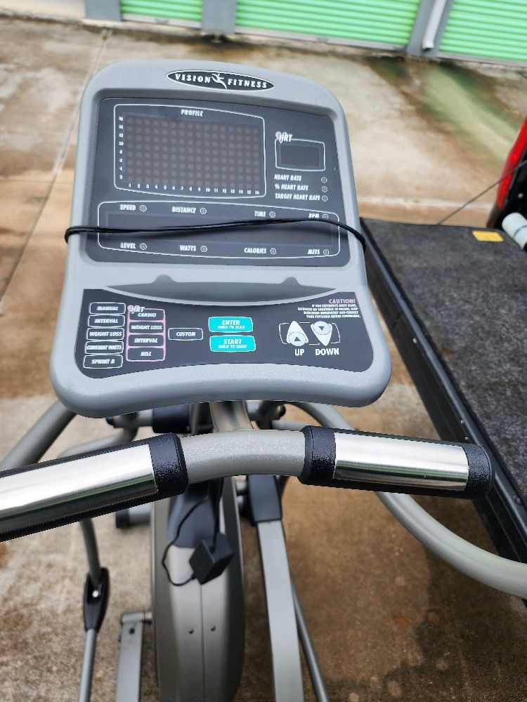Elliptical Machine Fairly New