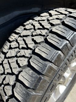 5 toyota fj rims with tires