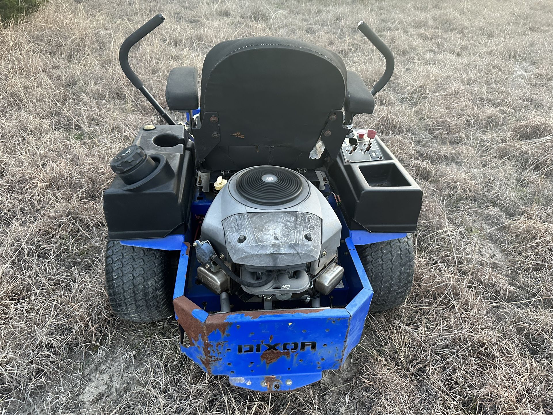 Dixon ZTR 44 Zero Turn Mower for Sale in Bertram TX OfferUp