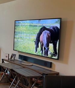 LG 75 inch 4k Smart TV and Mount