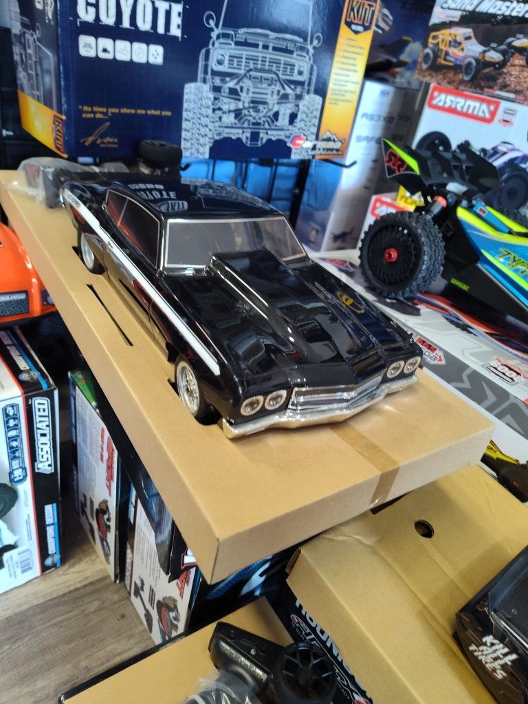 Losi Chevy Chevelle Drag Racing Car Brushless Electric Including Remote Battery And A Charger