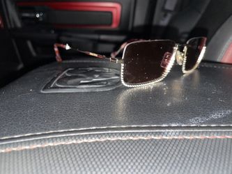 Min Miu Woman’s Sunglasses 