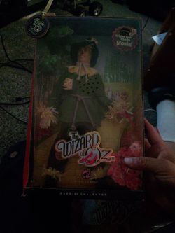 The wizard of Oz pink table barbie collector