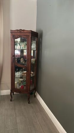 Dining display cabinet