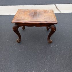 Pretty Nice Old End Table Needs Tlc