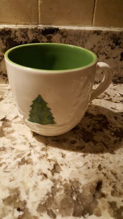 2006 Starbucks collectible mugs