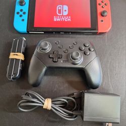 NINTENDO SWITCH HANDHELD WITH CONTROLLER  STRAPS & CHARGER + Micro SD 