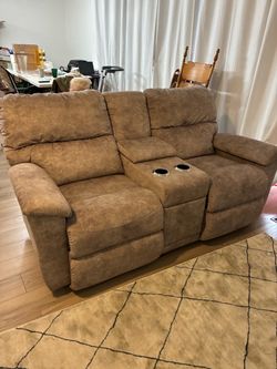 Lazyboy Reclining Loveseat