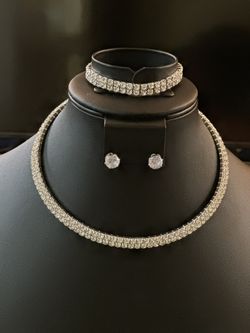 Necklace, Earrings & Bracelet set