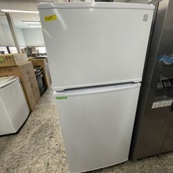 Kenmore Top And Bottom In White New Open Box 