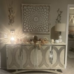 Credenza 