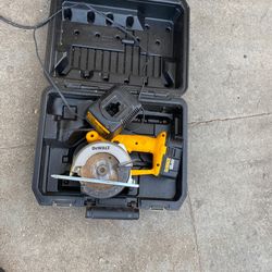 Dewalt Cordless Saw