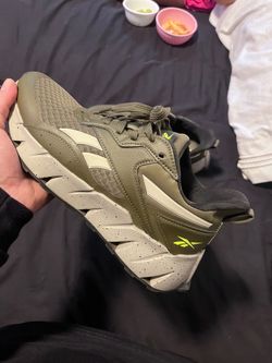 Reebok size 9