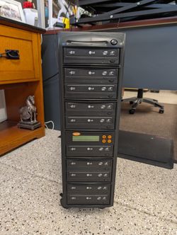 SySTOR CD/DVD Duplicator Tower