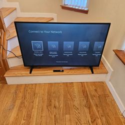 New Cond 43 inches  Incegrania TV  , REMOTE CONTROL  , WORKS EXCELLENT   ,