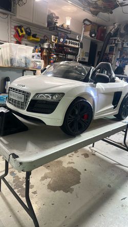 Power Wheels Audi R8