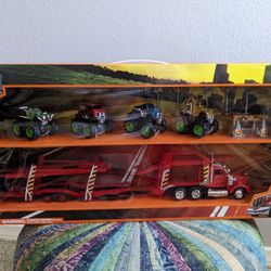 Kenworth Car Hauler With 4 Toy Trucks