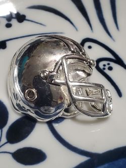 Vintage Silver Tone Football Helmet Brooch Pin Pendant Sports Face Mask Charm