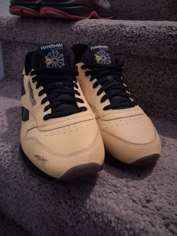 Toxic Yellow Reeboks Men's 10.5