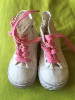 Tenis size 7 baby