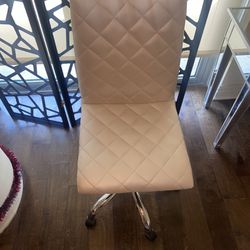 Desk Chair w/ Wheels, Quilted Cream/ Ivory Chair 