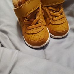 Toddler Nikes Size 4c