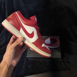 Jordan 1s Size 9 Men’s